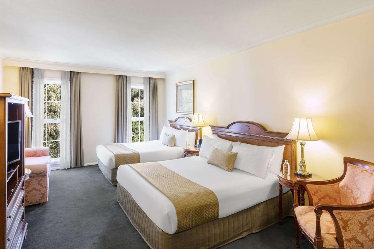 Canterbury International Hotel Forest Hill Eksteriør bilde