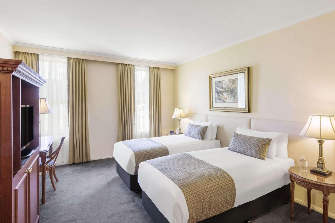 Canterbury International Hotel Forest Hill Eksteriør bilde