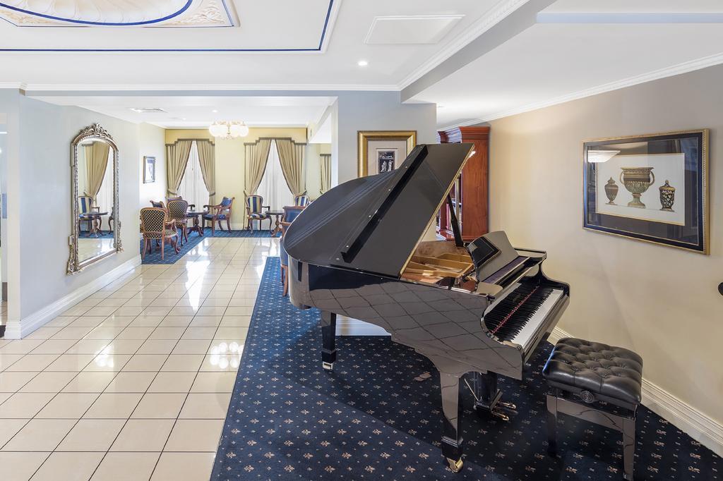 Canterbury International Hotel Forest Hill Eksteriør bilde