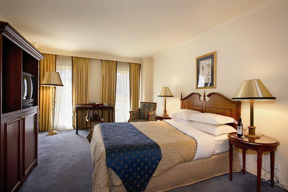Canterbury International Hotel Forest Hill Eksteriør bilde
